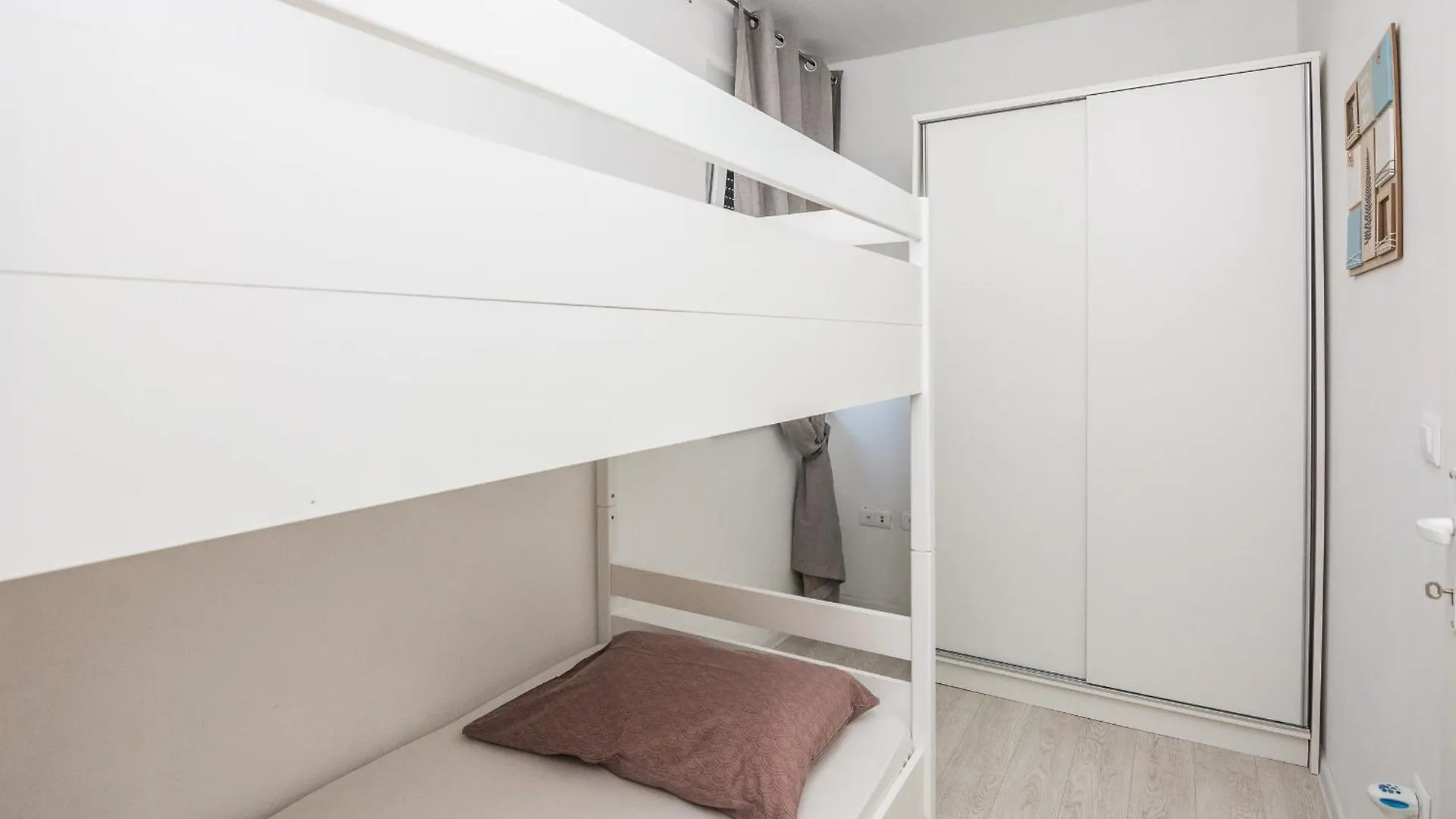 Apartments Krpan Vir Croatia
