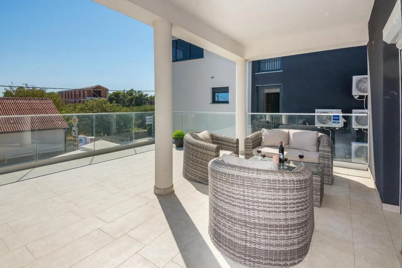 Apartments Krpan Vir