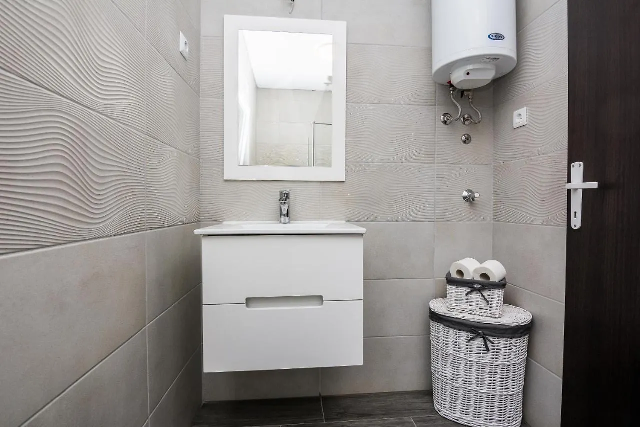 Apartments Krpan Vir